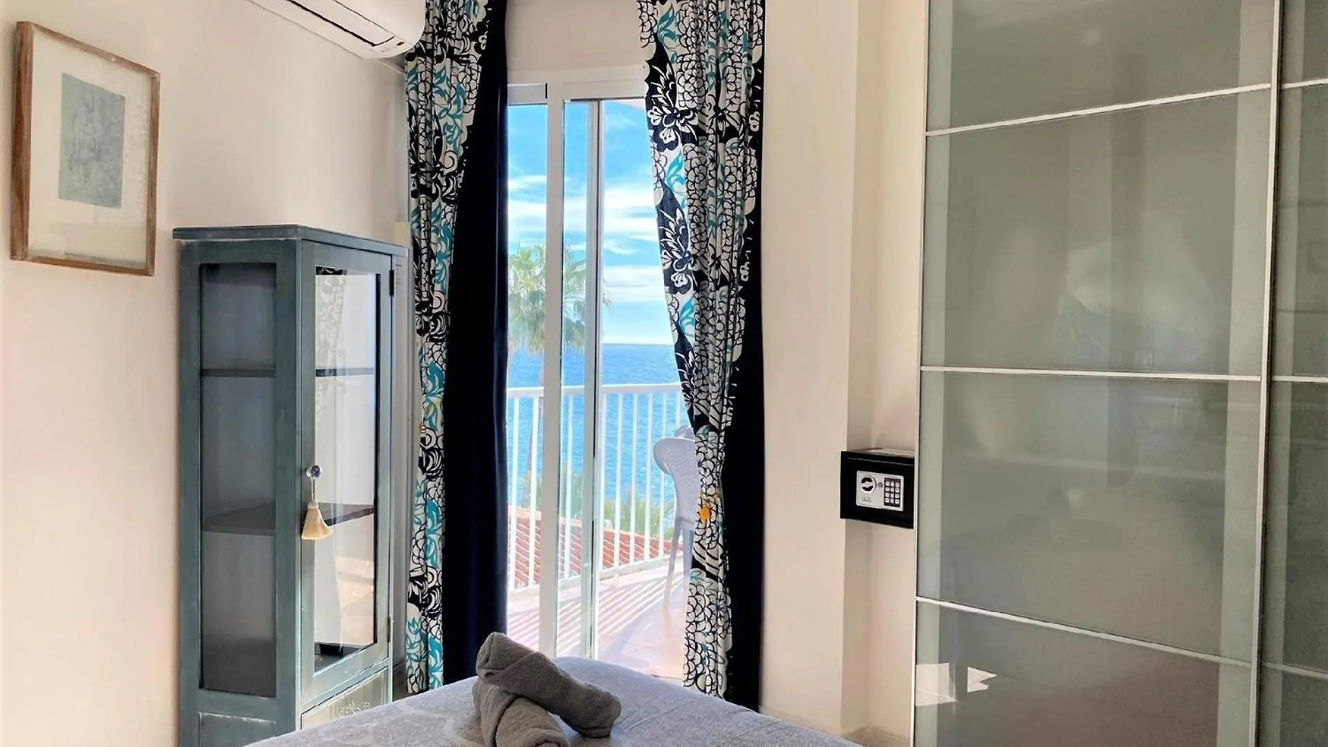 Ferienwohnung Fuer 3 Personen Ca 65 Qm In Nerja, Andalusien Costa Del Sol Apartment